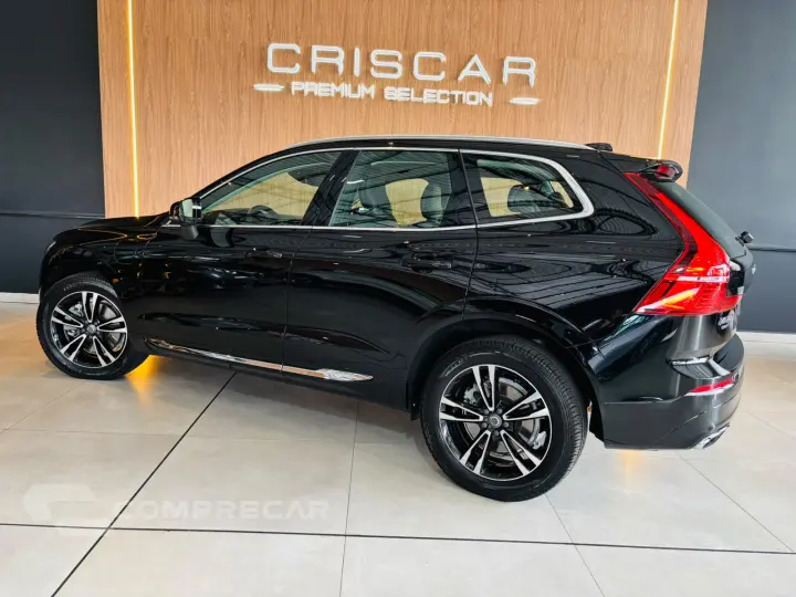 XC60 2.0 T8 Hybrid Momentum AWD Geartronic