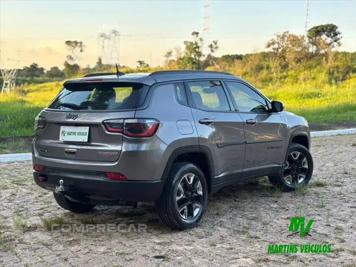 COMPASS 2.0 16V DIESEL TRAILHAWK 4X4 AUTOMÁTICO