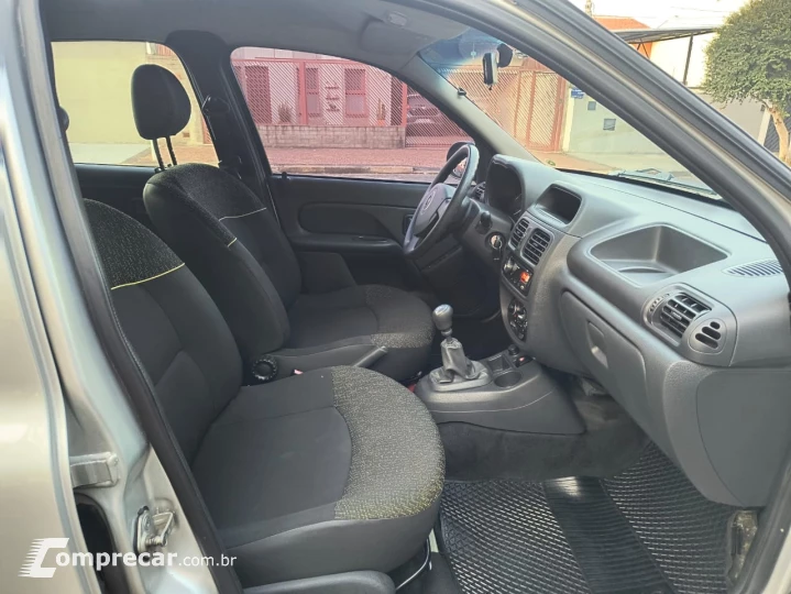 CLIO 1.0 Expression 16V