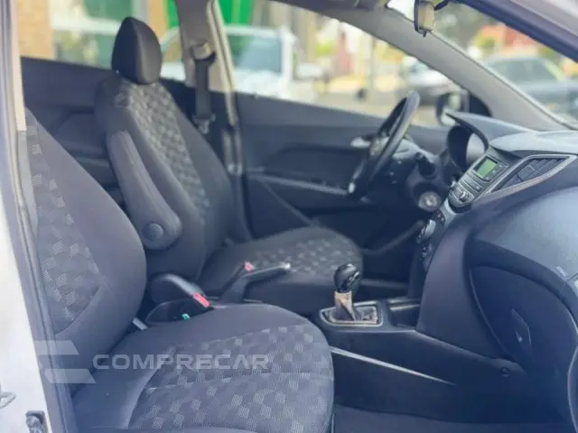 HB20 - 1.6 COMFORT PLUS 16V 4P AUTOMÁTICO