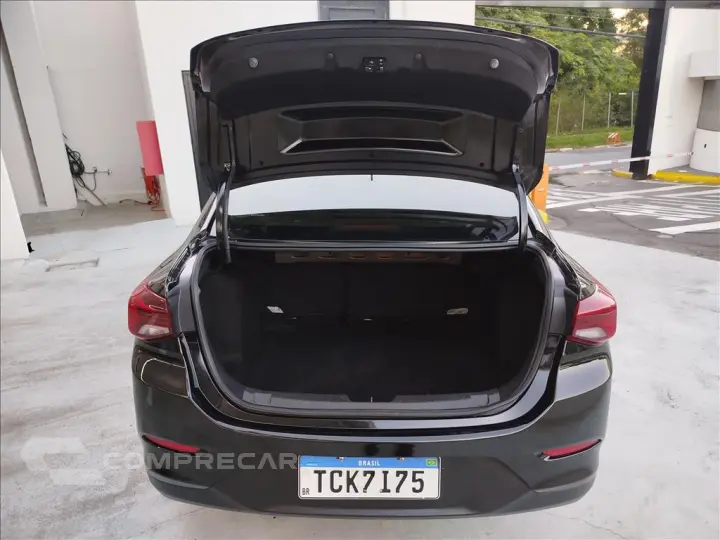 ONIX 1.0 Turbo Plus LT
