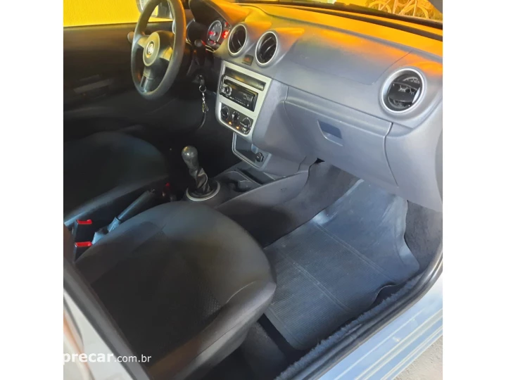 VOYAGE 1.6 MI CITY 8V FLEX 4P MANUAL