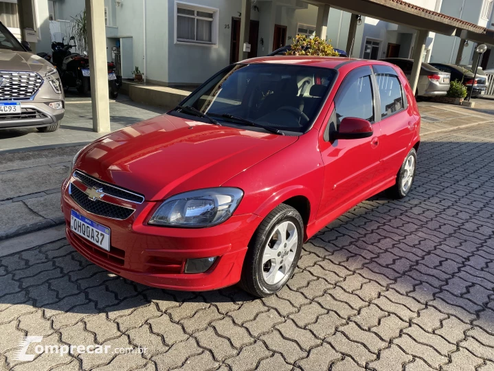 CELTA 1.0 MPFI LT 8V