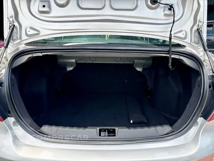 KA 1.5 TI-VCT FLEX SE PLUS SEDAN AUTOMÁTICO