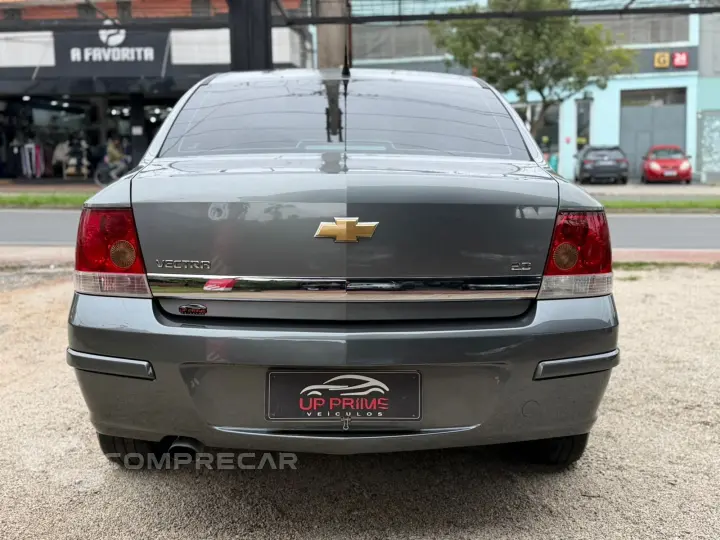 VECTRA 2.0 MPFI ELEGANCE 8V 140CV FLEX 4P MANUAL