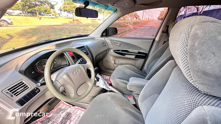 TUCSON 2.0 MPFI GLS Base 16V 143cv 2WD