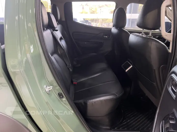 L200 TRITON 2.4 16V Turbo Savana GLS CD 4X4
