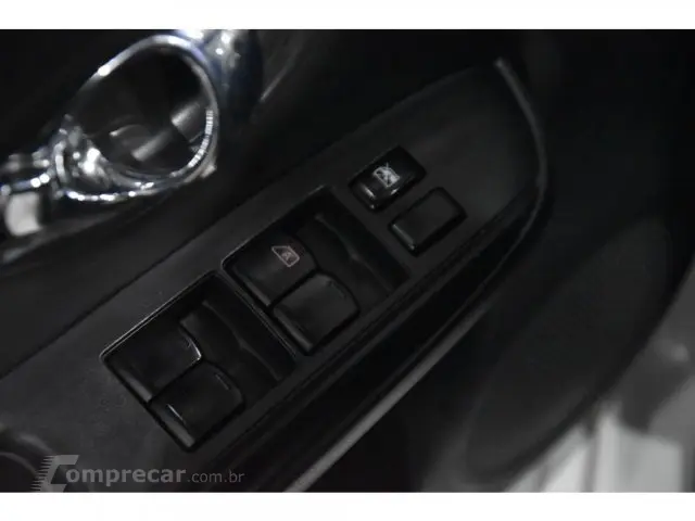 VERSA - 1.6 16V SL 4P MANUAL