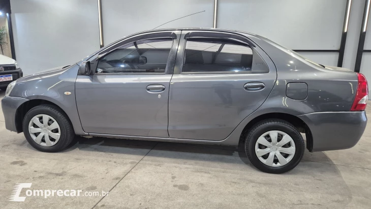 ETIOS 1.5 XS Sedan 16V