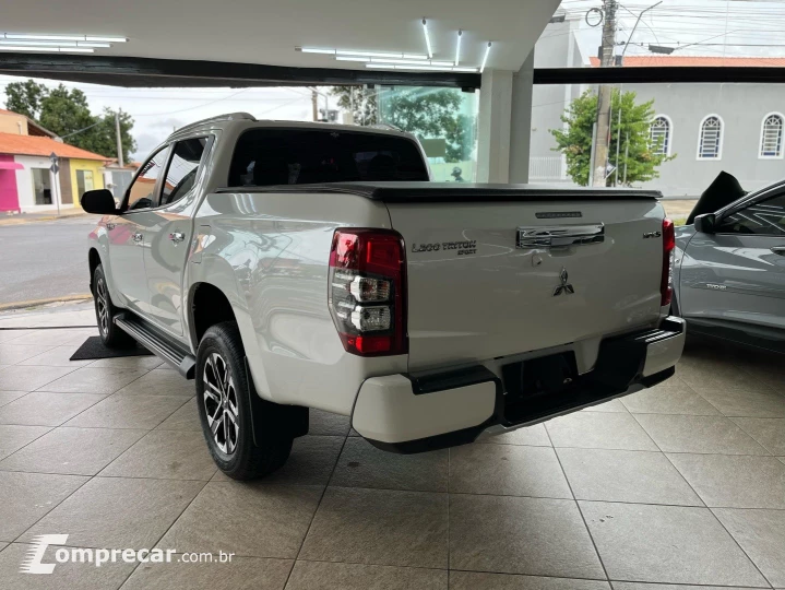 L200 TRITON 2.4 16V TURBO DIESEL SPORT HPE-S CD 4P 4X4 AUTOM
