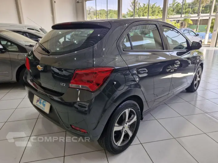 Onix Hatch 1.4 4P FLEX LTZ