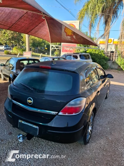 Vectra Hatch GT
