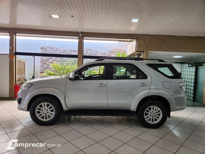 Hilux SW4 3.0 16V 4P SRV 4X4 TURBO DIESEL AUTOMÁTICO