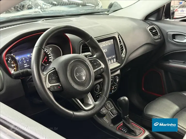 COMPASS 2.0 16V DIESEL TRAILHAWK 4X4 AUTOMÁTICO