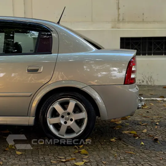 ASTRA 2.0 MPFI Elite Sedan 8V