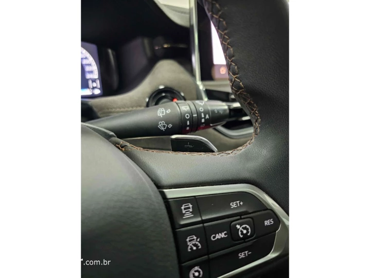 COMMANDER 1.3 T270 TURBO FLEX OVERLAND AT6