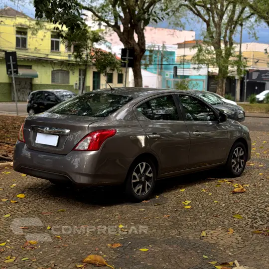 VERSA 1.6 16V Unique