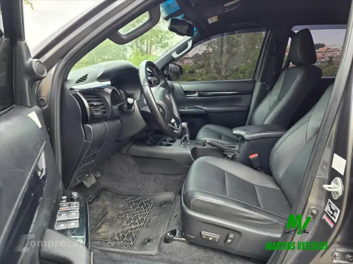 HILUX 2.8 SRX 4X4 CD 16V DIESEL 4P AUTOMÁTICO
