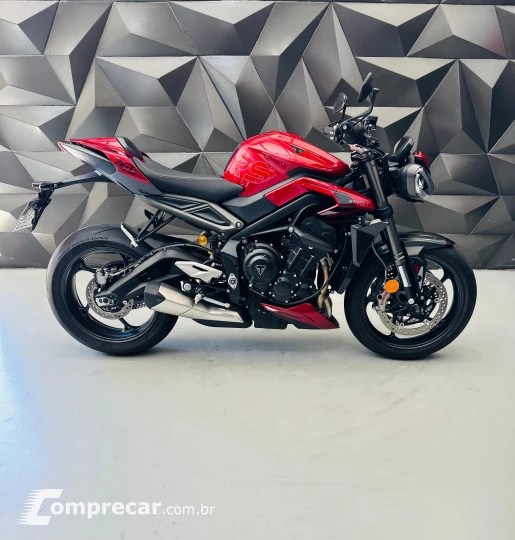 street triple rs