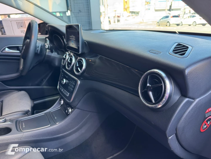 CLA 180 1.6 CGI 7g-dct