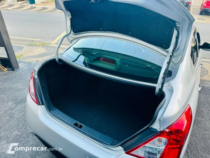 VERSA SL 1.6 16V FlexStart 4p Aut.