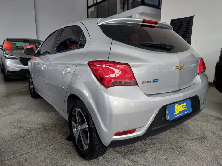 ONIX 1.4 MPFI LTZ 8V