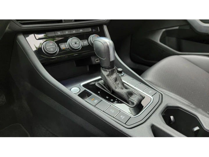JETTA 1.4 250 TSI TOTAL FLEX R-LINE TIPTRONIC