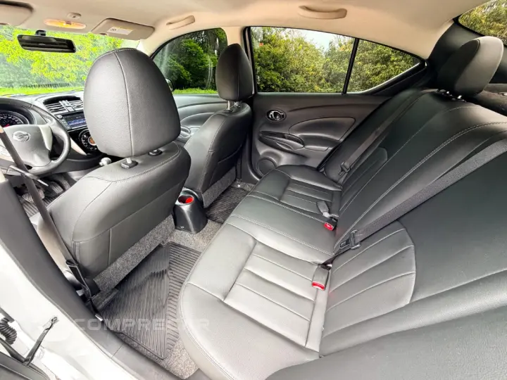 VERSA SL 1.6 16V FlexStart 4p Aut.