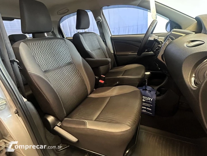 ETIOS 1.5 XS 16V FLEX 4P AUTOMÁTICO