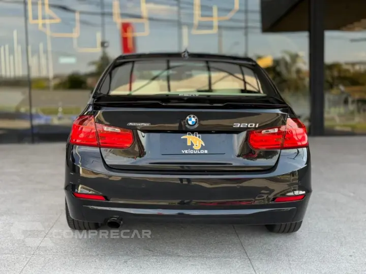 320i 2.0 16V TURBO ACTIVE FLEX 4P AUTOMÁTICO