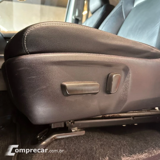 Hilux CD SRV 4x4 2.8 TDI Diesel Aut.