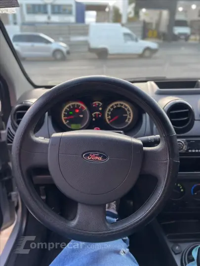 FIESTA 1.6 MPI Sedan 8V