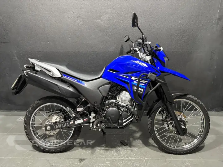 LANDER 250 ABS