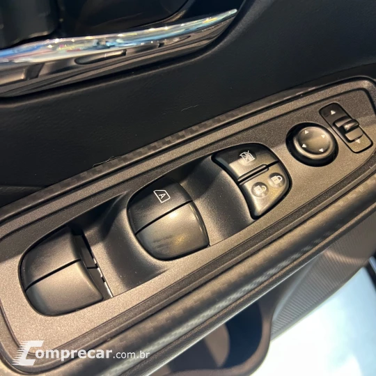 VERSA Sense 1.6 16V Flex Aut.