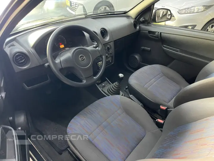 CELTA 1.0 MPFI Life 8V