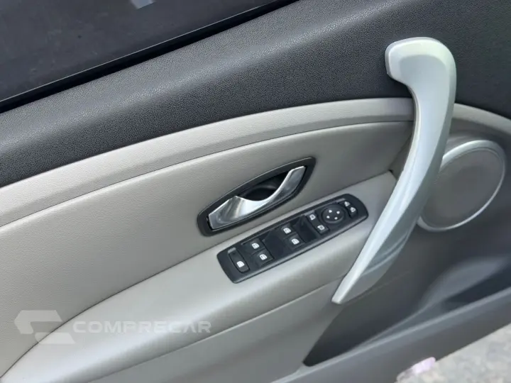 FLUENCE Sedan Privilège 2.0 16V FLEX Aut