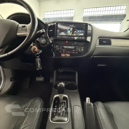 OUTLANDER 2.0 16V 160cv Aut.