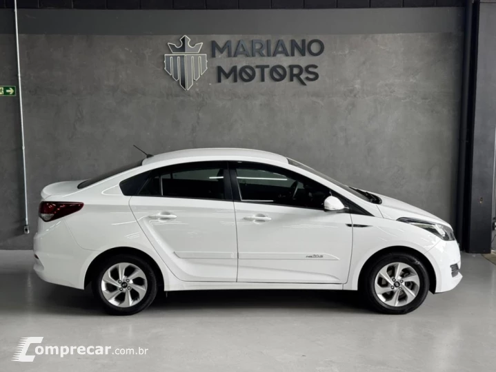 HB20S 1.6 COMFORT PLUS 16V FLEX 4P AUTOMÁTICO