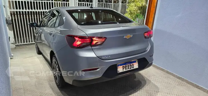 ONIX 1.0 Turbo Plus LT