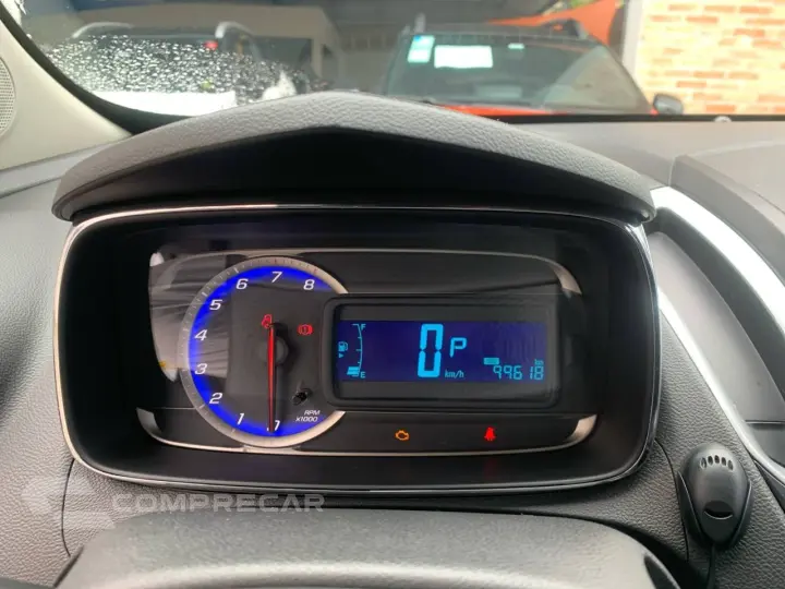 TRACKER LT 1.8 16V Flex 4x2 Aut.