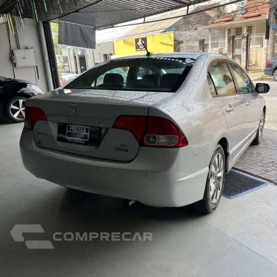 Civic Sed. LXL/LXL SE 1.8 Flex 16V Mec.