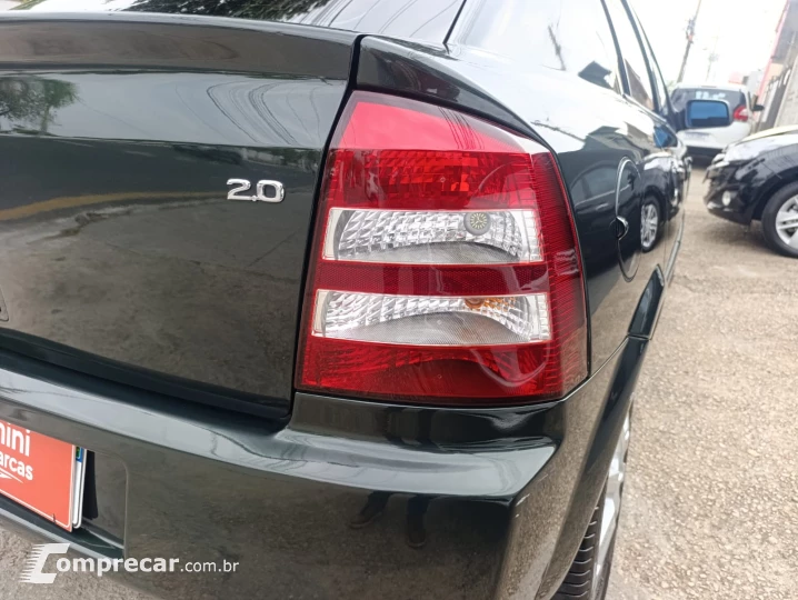 ASTRA 2.0 MPFI Advantage 8V