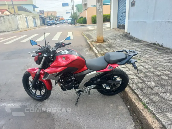 Fazer 250