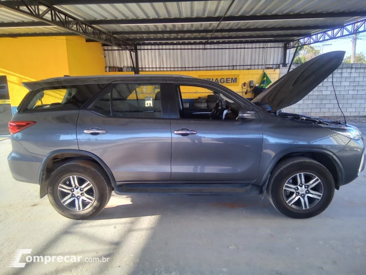 Hilux SW4 SRV 4x2 2.7 Flex 16V Aut.
