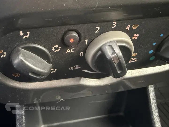SANDERO 1.6 Expression 8V