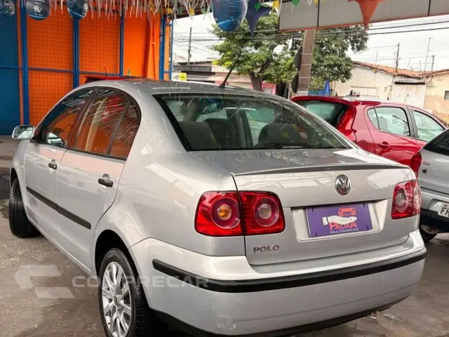 POLO SEDAN - 1.6 8V 4P MANUAL