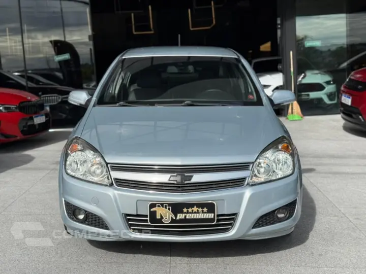 VECTRA 2.0 MPFI ELEGANCE 8V FLEX 4P MANUAL