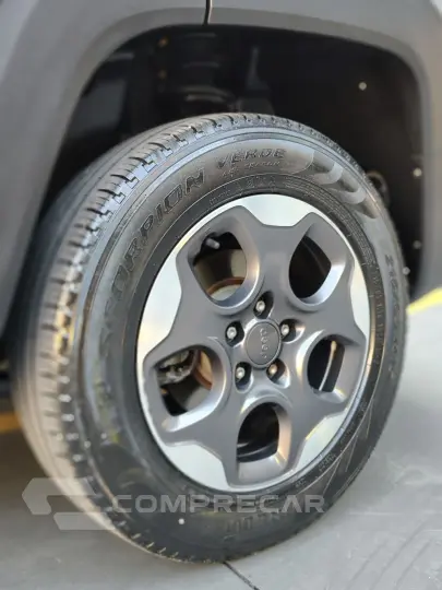 Renegade 1.8 4x2 Flex 16V Aut.