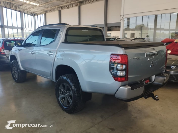 L200 TRITON 2.4 16V Turbo Sport HPE CD 4X4