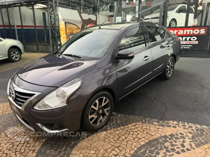 VERSA UNIQUE 1.6 16V FlexStart 4p Aut.